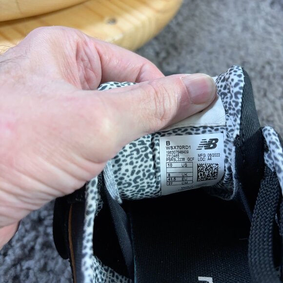 New Balance Women's Fresh Foam X70 v1 Running Shoe Women Sz 10 Suede Black Cream - Picture 7 of 8